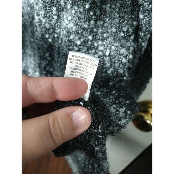 Elle Woman L Sweater Tunic Black White Striped Raised Knot Long Sleeve - Picture 8 of 9